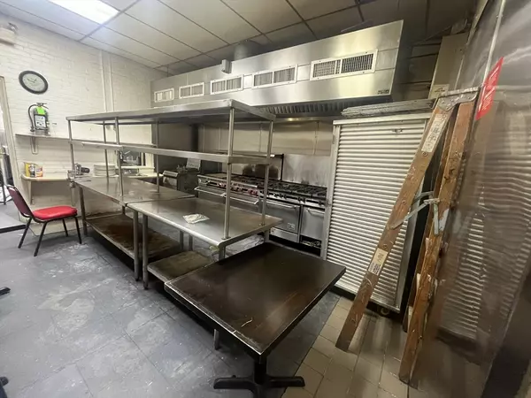 Fall River, MA 02720,205 S. Main St