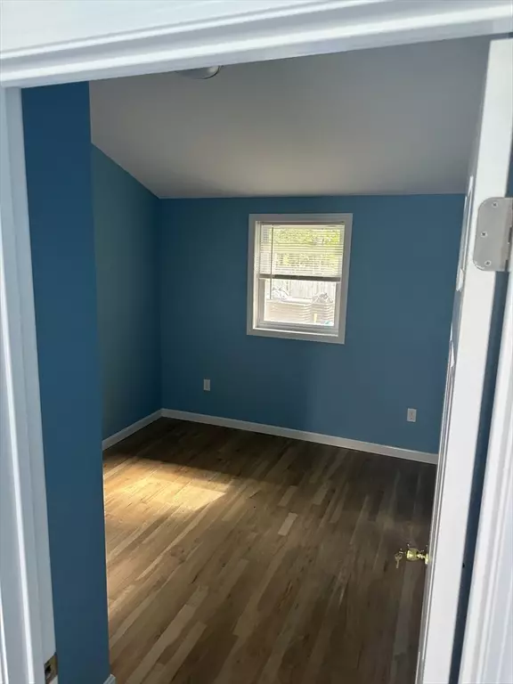 Brockton, MA 02302,25 Ruth Rd #2R