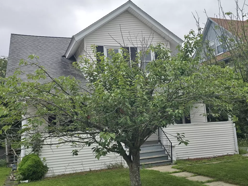 Worcester, MA 01606,323 Burncoat St