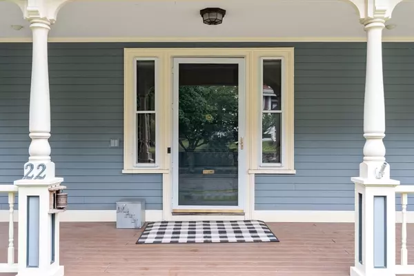 Melrose, MA 02176,22 Hillside Ave