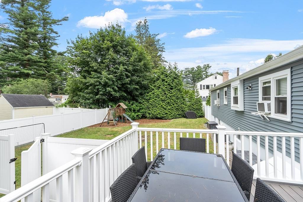 Littleton, MA 01460,21 Pleasant St