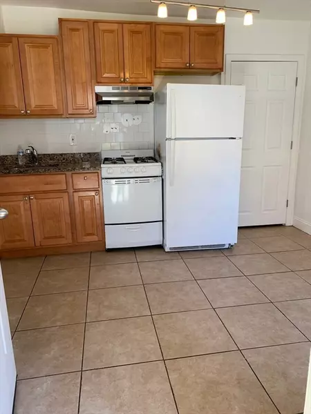 104 Beacon St #7, Chelsea, MA 02150