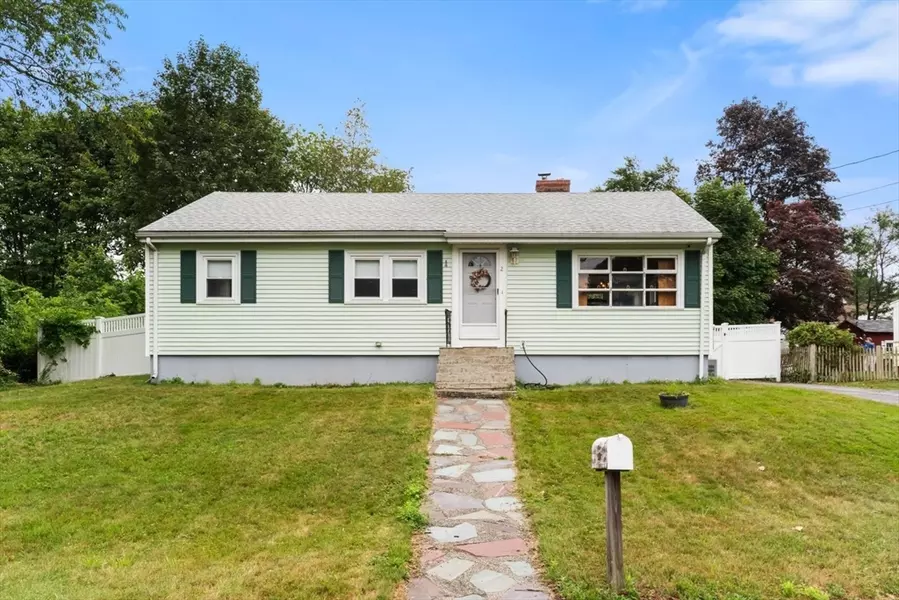 2 Robinson Road, Woburn, MA 01801