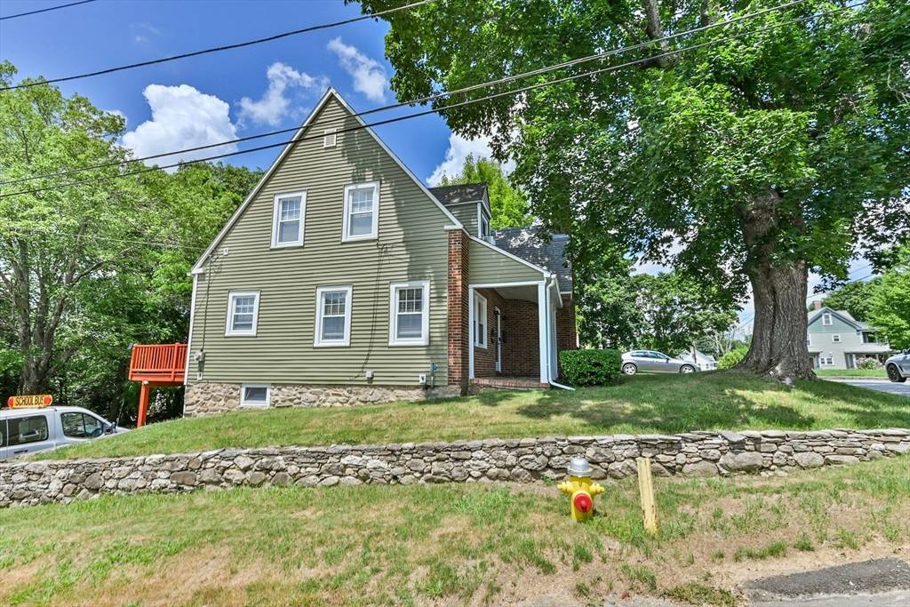 Southbridge, MA 01550,28 Litchfield Ave.
