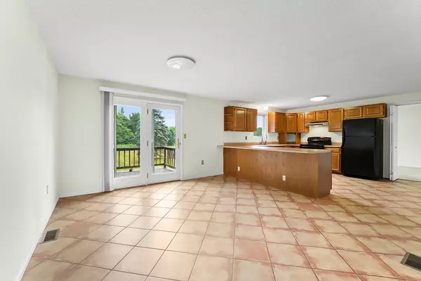 38 Haskell St, Westborough, MA 01581