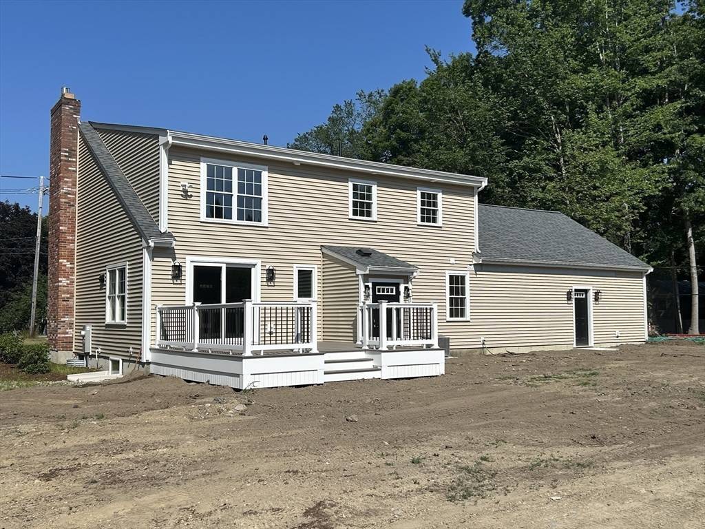 Easton, MA 02375,366 Center St