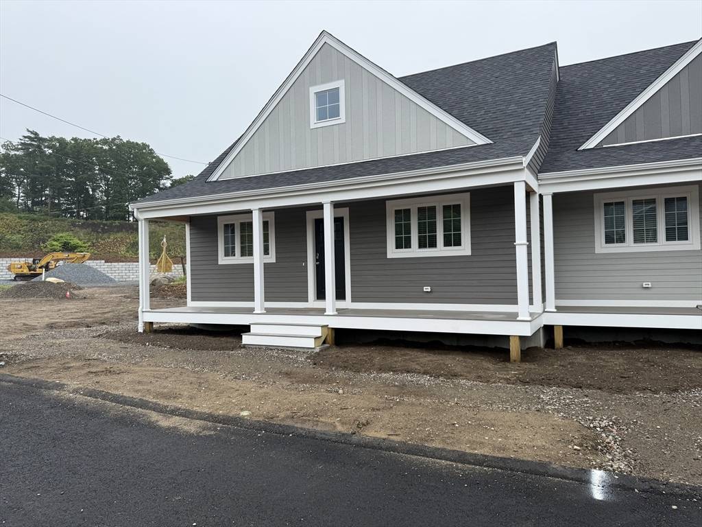 13 Glacier Path #13, Middleboro, MA 02346