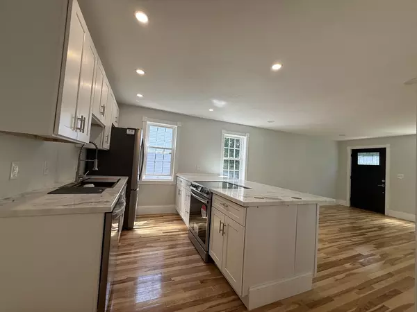 Gardner, MA 01440,165 Baker St #1