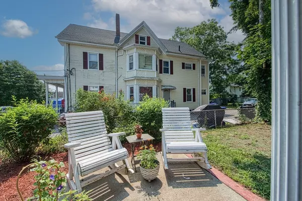 Taunton, MA 02780,29 E Walnut St