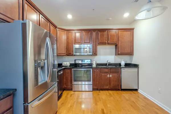 Braintree, MA 02184,428 John Mahar Highway #101