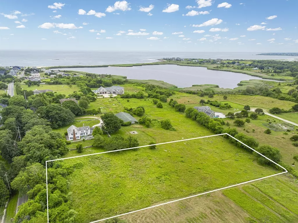 Westport, MA 02790,165 Howland Rd