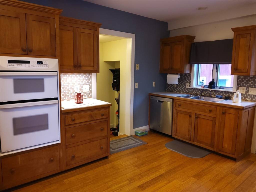Barre, MA 01005,146 South St