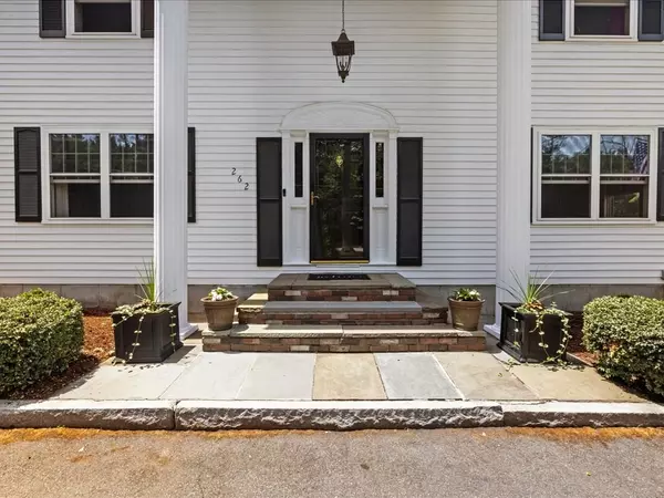 Uxbridge, MA 01569,262 W River Rd