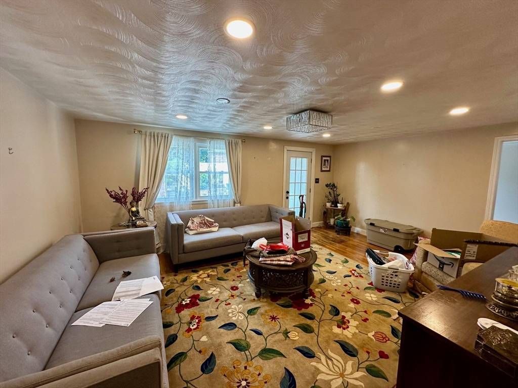 Medford, MA 02155,57 Maurice St #0