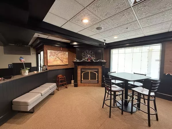 Rutland, MA 01543,249 Main St