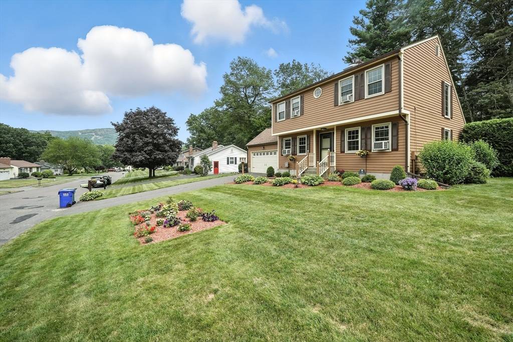 Easthampton, MA 01027,28 Sterling Dr