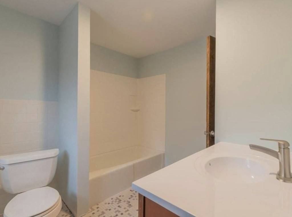 Somerville, MA 02144,57 Newbury St ##1