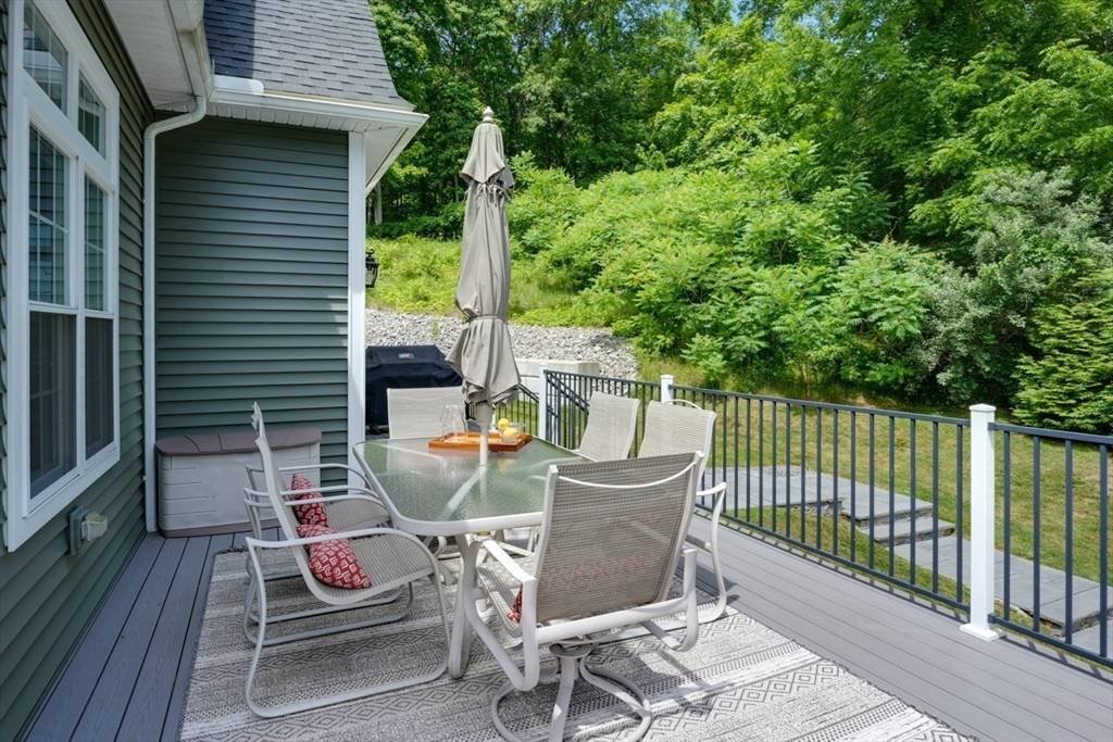 Millbury, MA 01527,38 Singletary