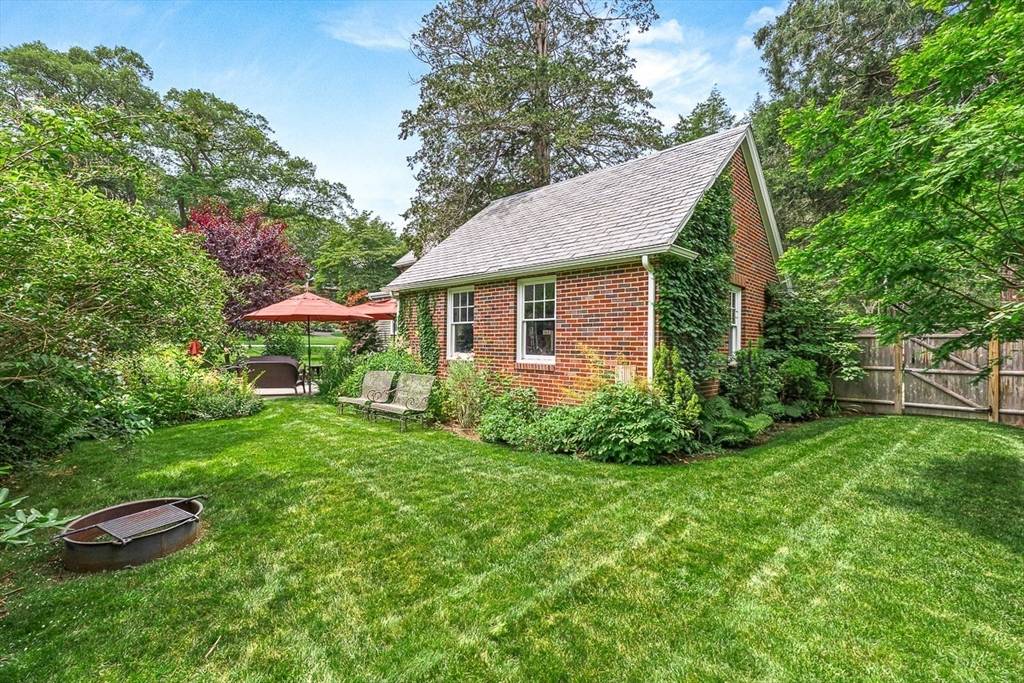 Winchester, MA 01890,34 Rangeley Road