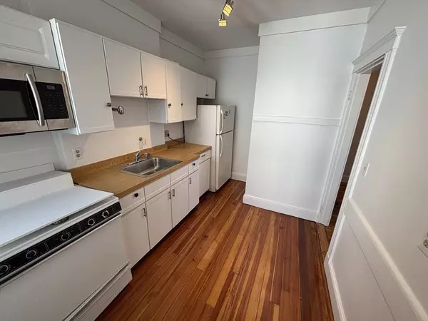 Boston, MA 02130,343 South Huntington #7