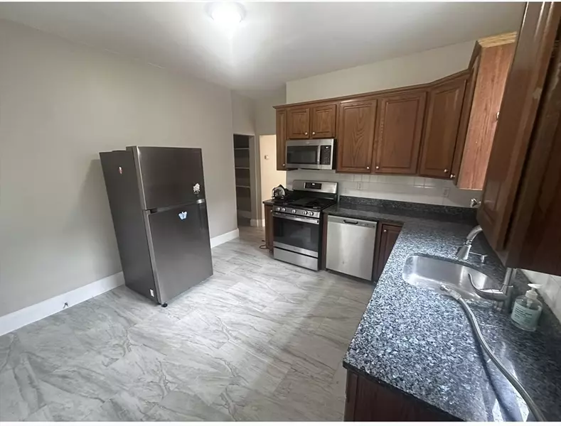71 West Selden #4, Boston, MA 02126