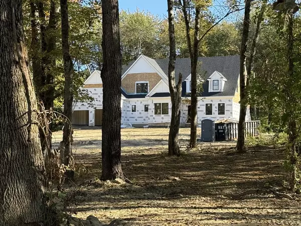 Sutton, MA 01590,345 Central Tpke