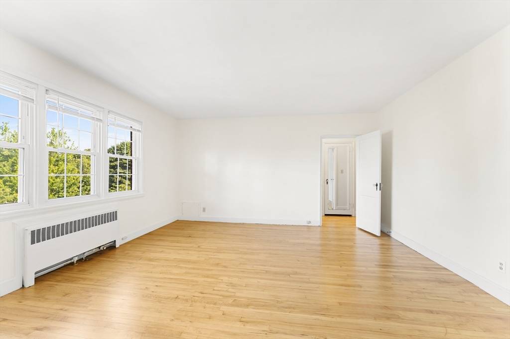 Malden, MA 02148,108 Maple St #6