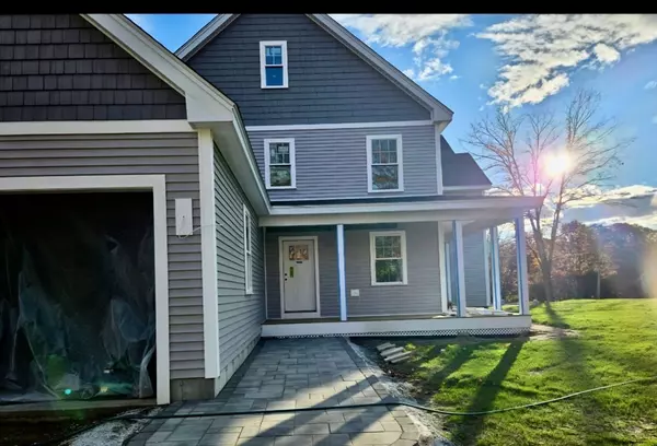 Acton, MA 01720,90 Willow Street #1