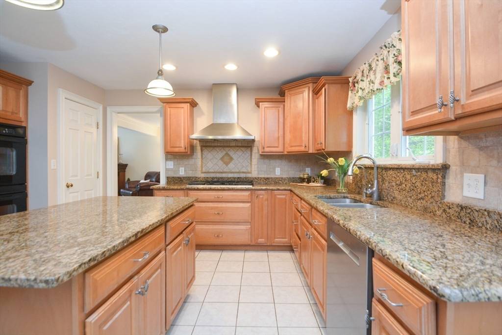 Attleboro, MA 02703,33 Kristina Way