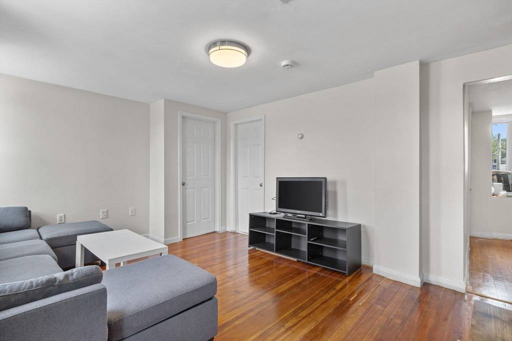 Boston, MA 02129,528 Medford #3