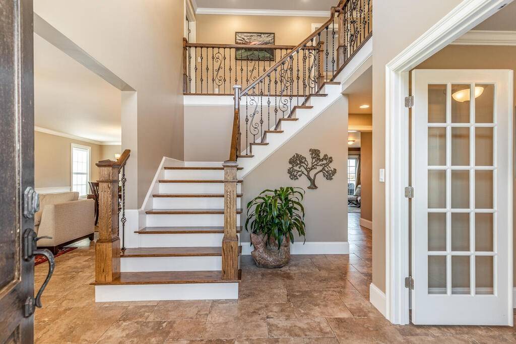 Stoneham, MA 02180,6 Stella Way
