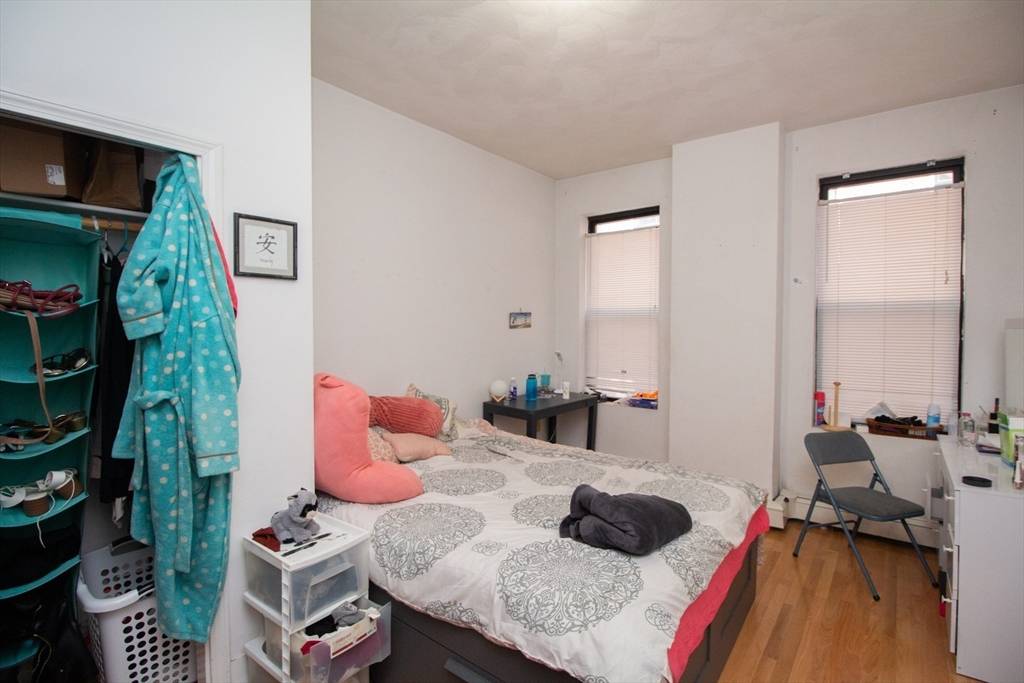 Brookline, MA 02445,10 Davis Ave #C