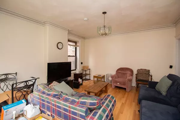 Brookline, MA 02445,10 Davis Ave #C