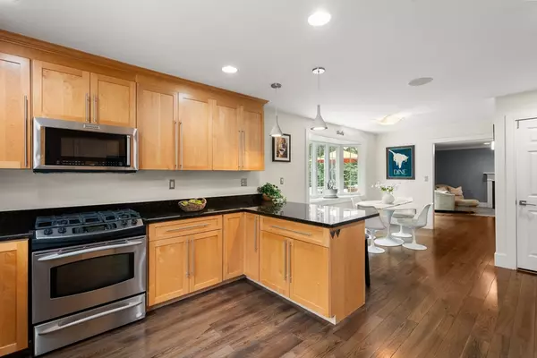 Dedham, MA 02026,46 Oscars Way