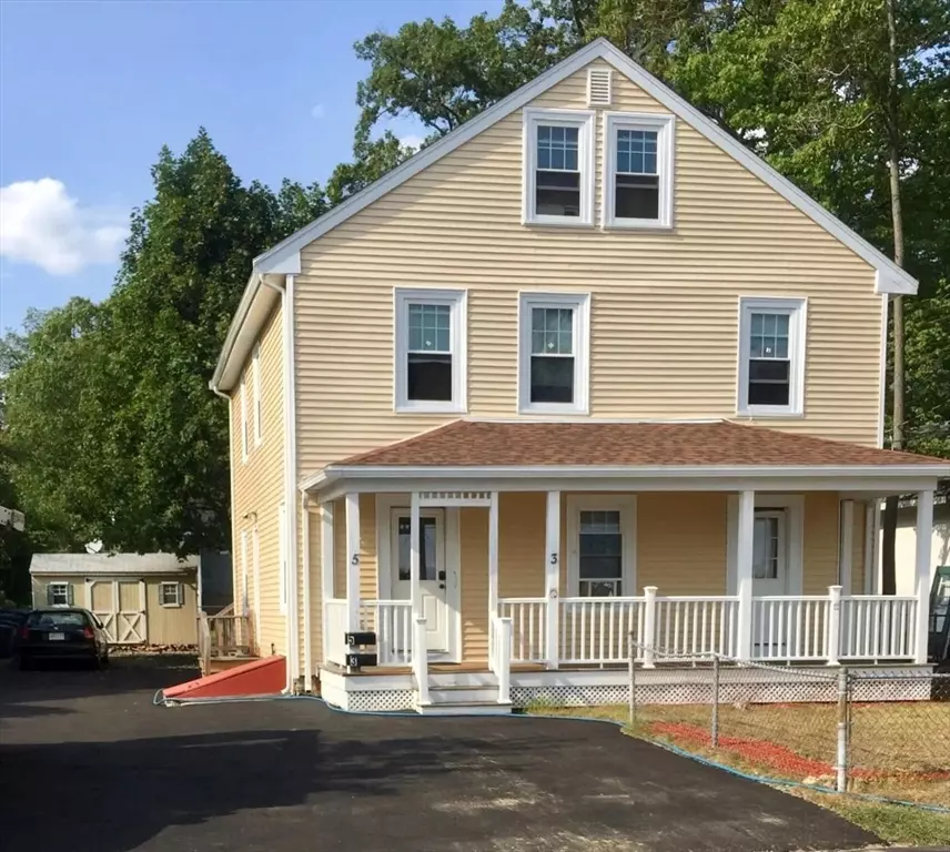 Randolph, MA 02368,3 Royal #1