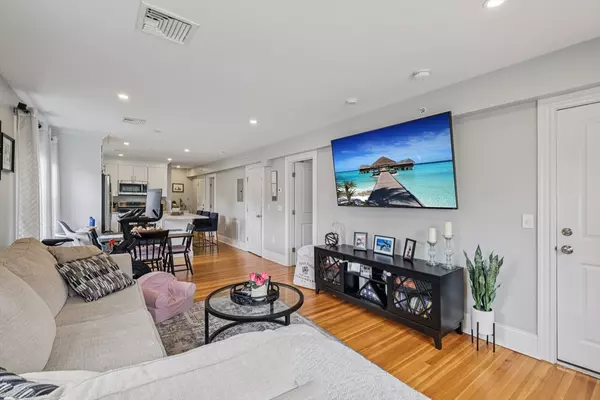 Boston, MA 02124,1104 Adams St #2