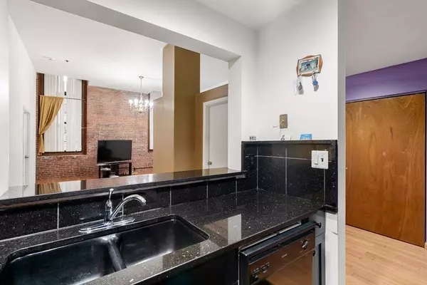 Boston, MA 02124,1241-1255 Adams St #F107