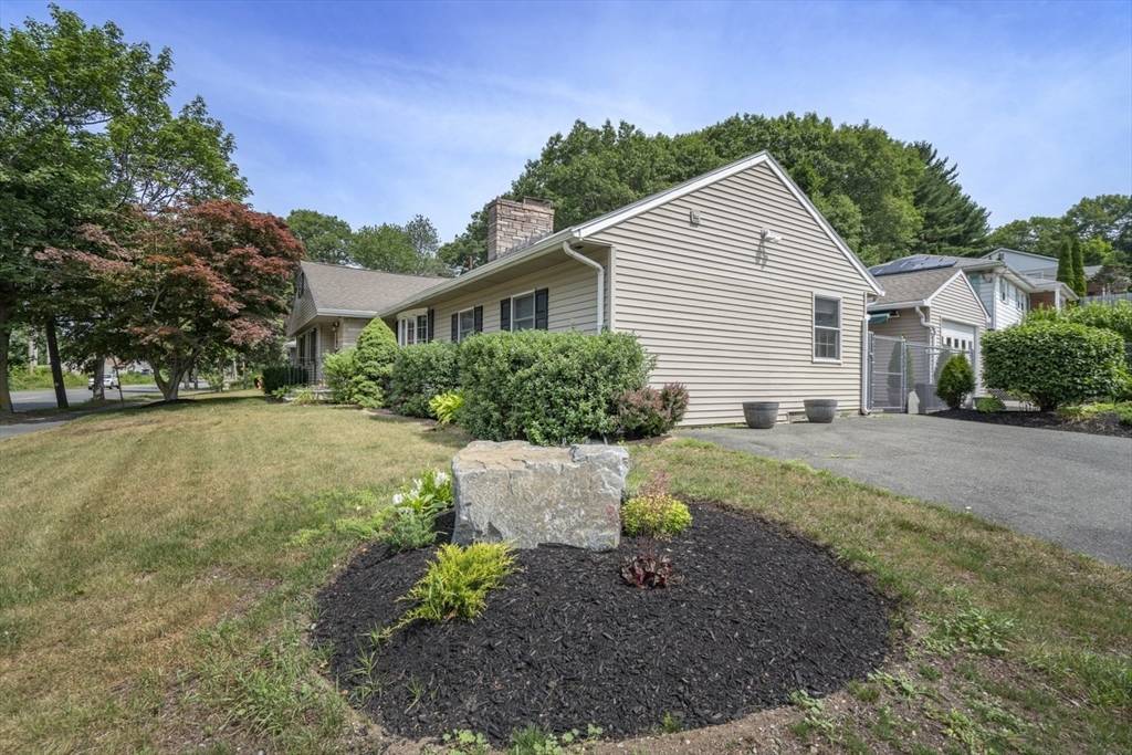 Lynn, MA 01904,311 Cedar Brook Rd