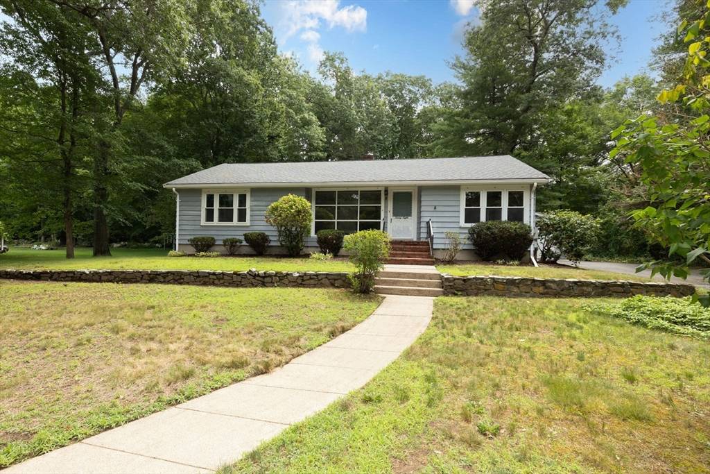 Bridgewater, MA 02324,98 Austin St