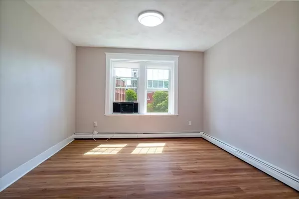 Worcester, MA 01609,6 Chatham Pl #6