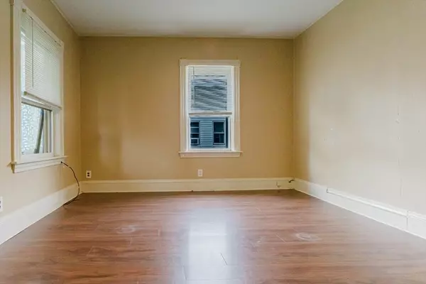 Webster, MA 01570,21 Granite