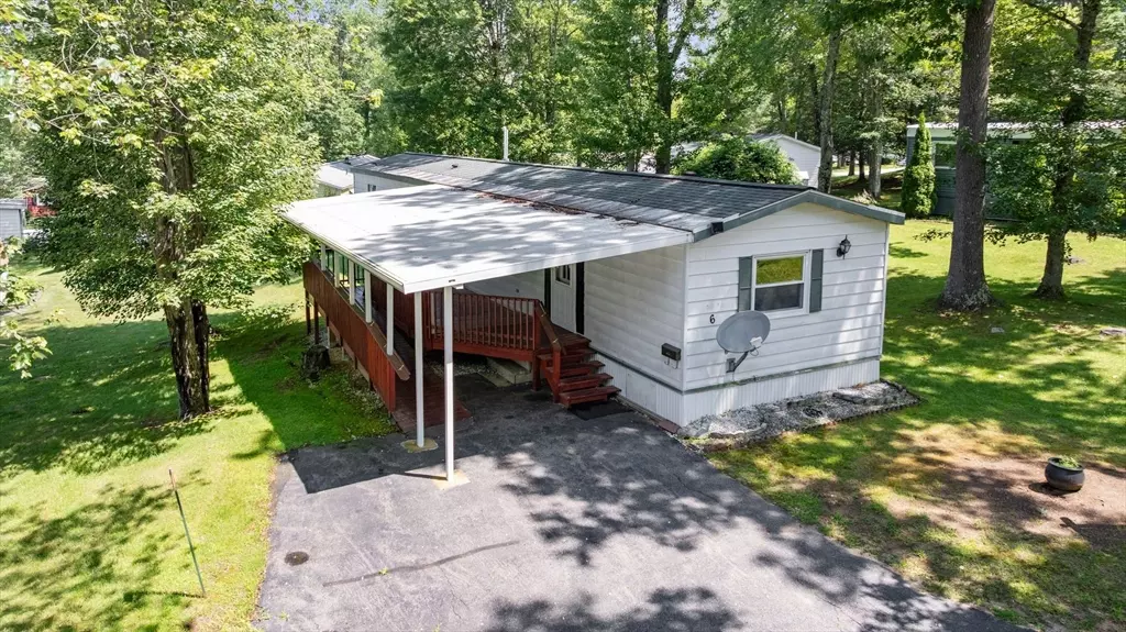 Brookfield, MA 01506,6 Second Street