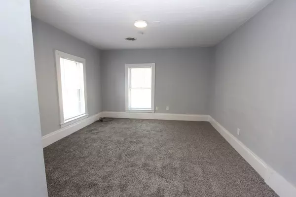 Lowell, MA 01852,61 Nesmith St.