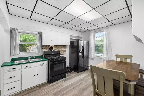 Fall River, MA 02723,26 Marchand St