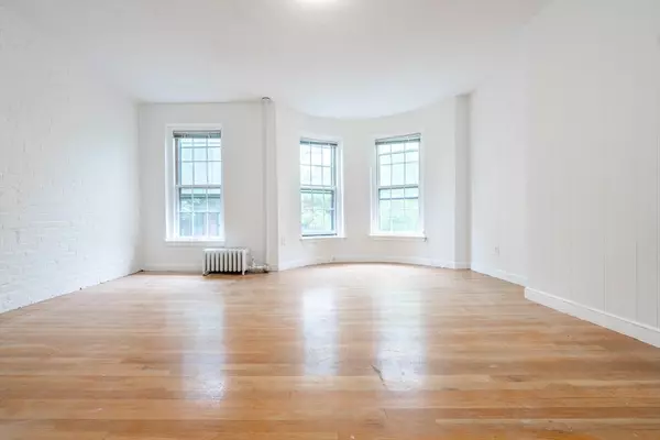 Boston, MA 02116,11 Cazenove St #3