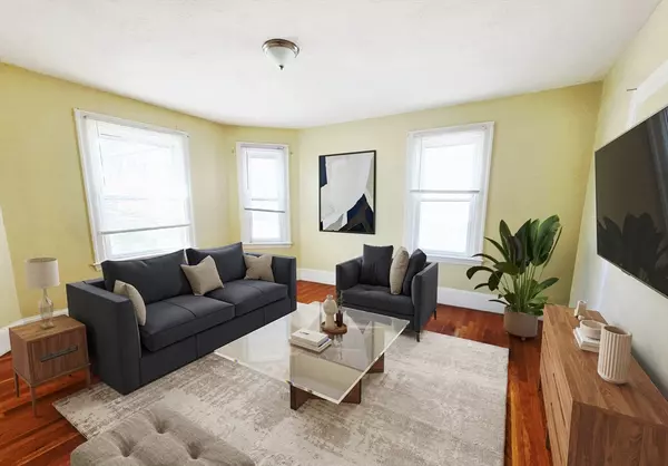 36 Freeman St #1, Quincy, MA 02171