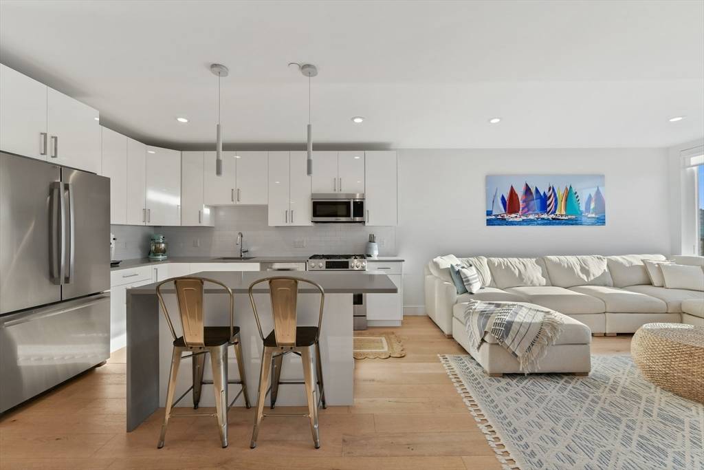 Boston, MA 02127,420 West Broadway #409