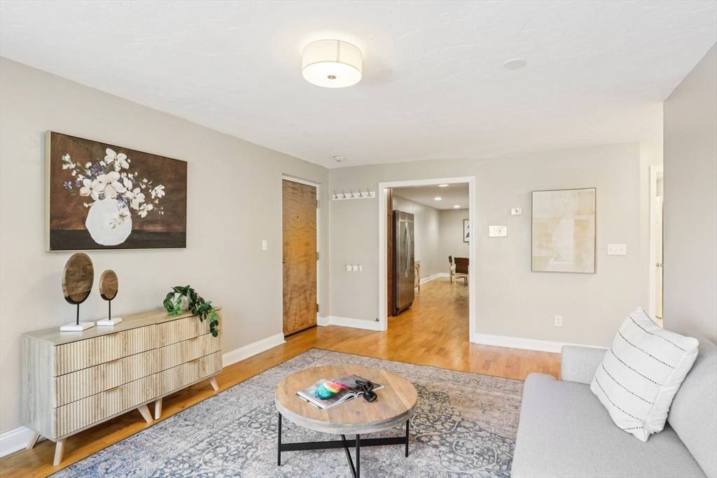 Waltham, MA 02453,41 Walnut St #22