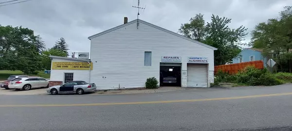 Blackstone, MA 01504,631 Rathbun St