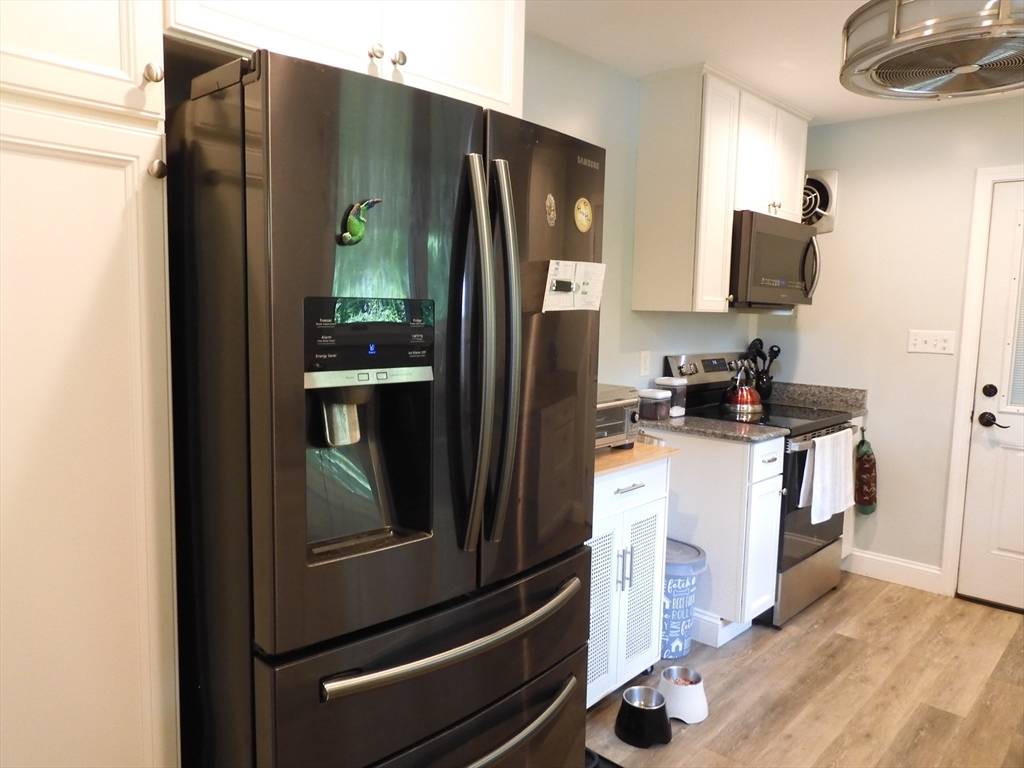 Amesbury, MA 01913,19 Perkins